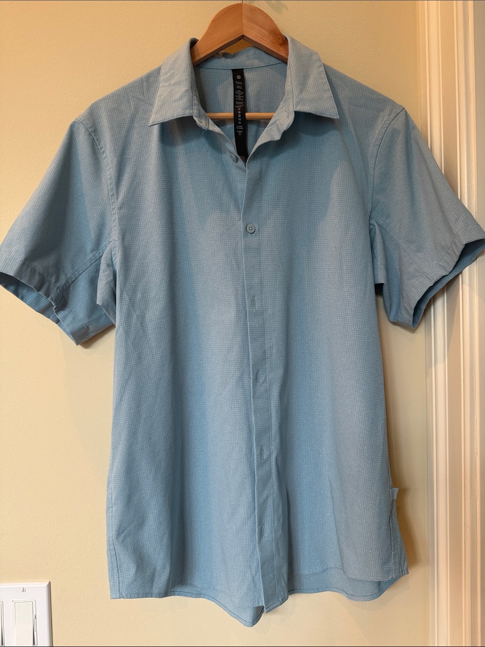 Lululemon Short-Sleeve Button-Down Shirt in Light Blue